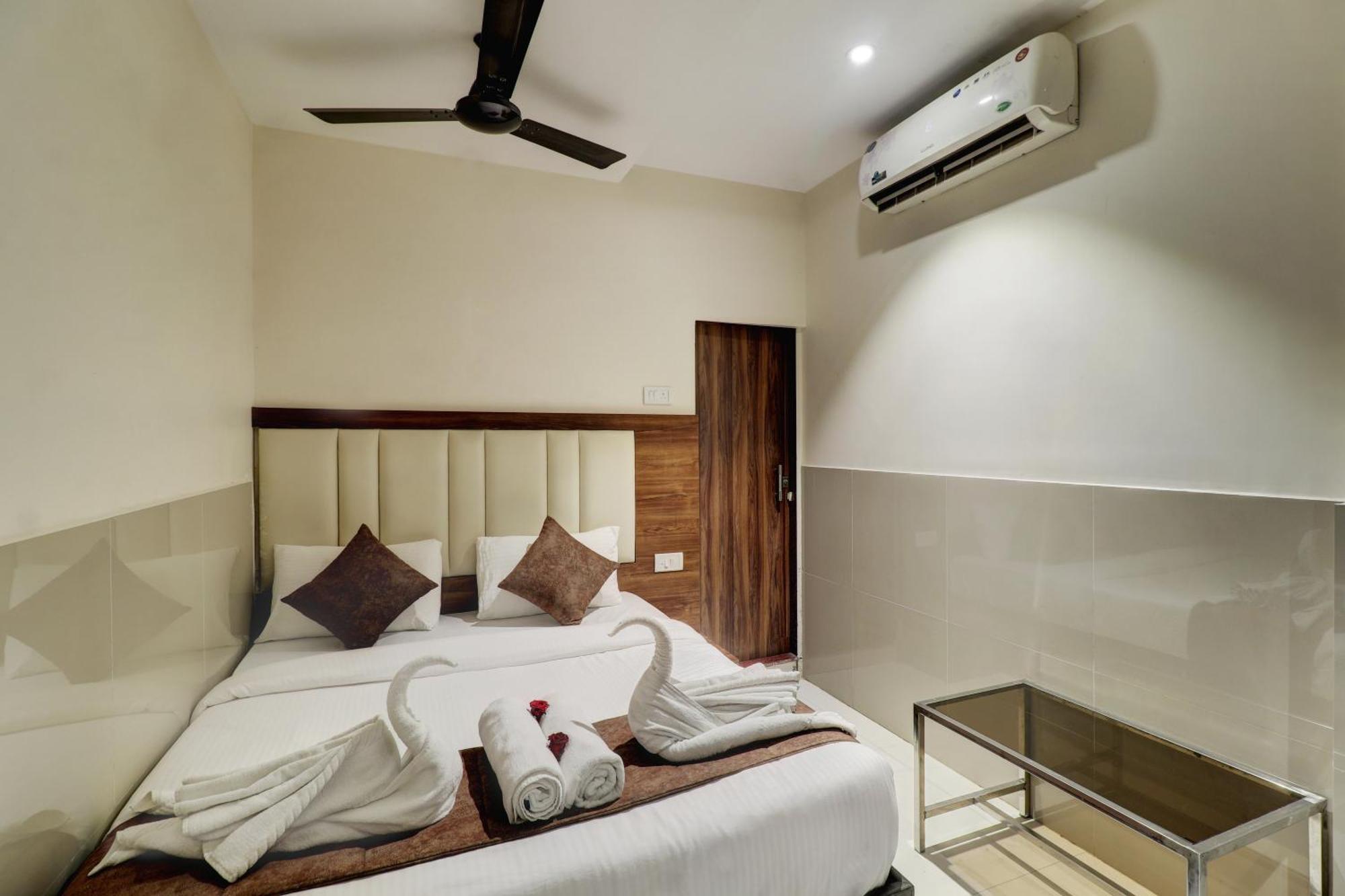 Hotel New Parimeet Residency Navi Mumbai Exterior foto